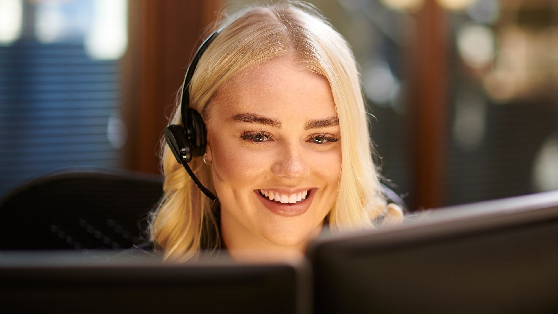 Enhancing Customer Service with Real-Time Transcription (RTT) for ServiceNow